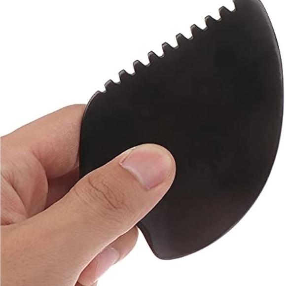 Dry brush, facial brush, and gua sha massage tool - Picture 8 of 8